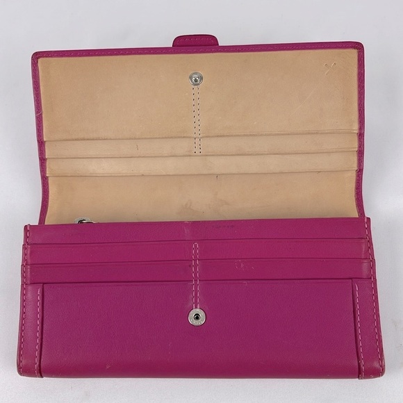 Coach Soho Pink Leather Long Buckle Wallet with Snap Closure Vachetta Interior - Picture 9 of 16
